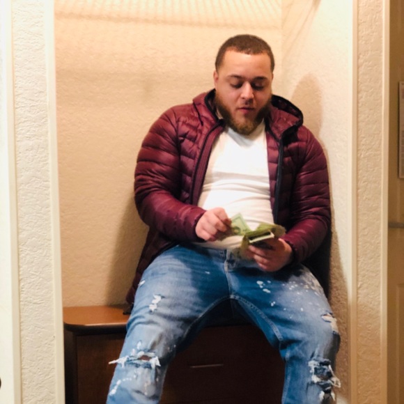 Meet your Posher, Luis - Picture 1 of 1